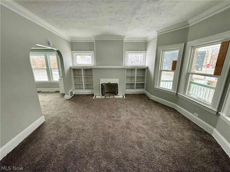 9215 Yale Avenue, Cleveland, OH - Photo 2