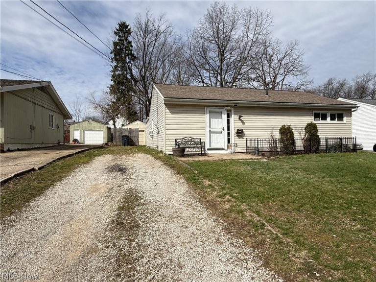 1316 Linden Avenue, Akron, OH - Photo 4