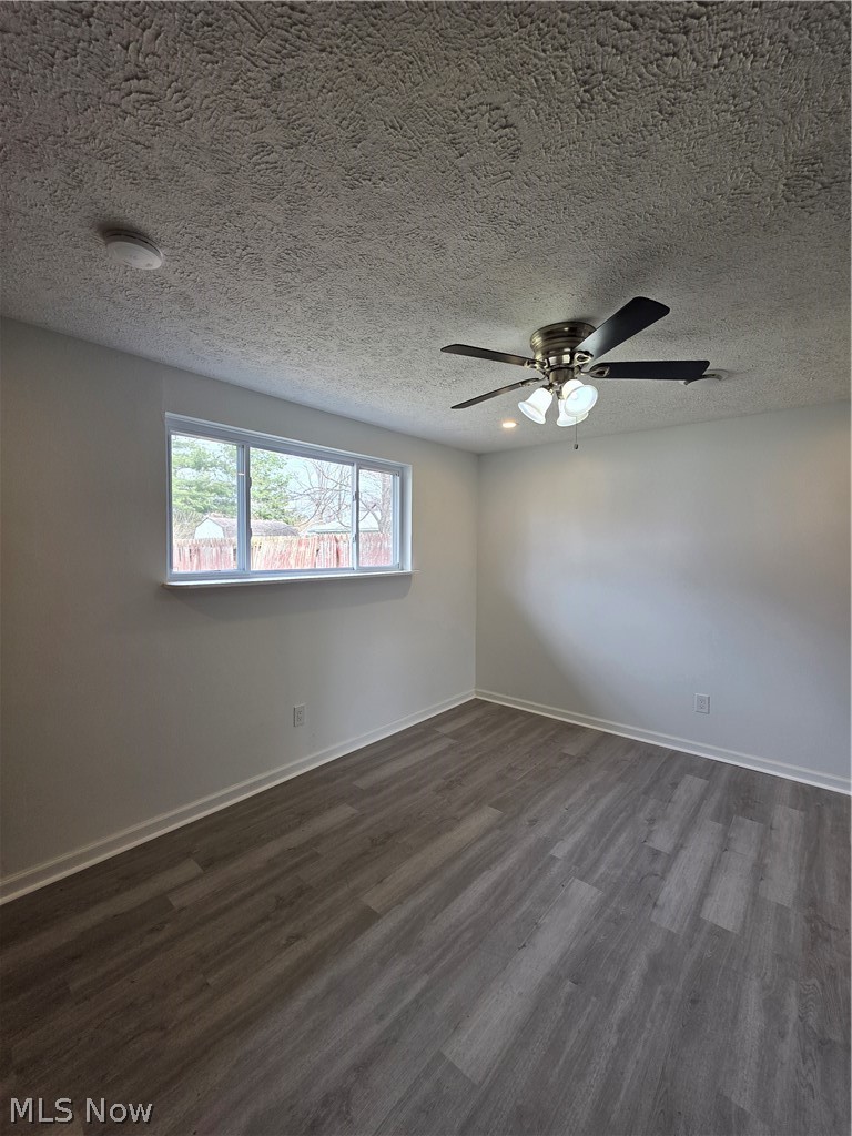 746 Delaware Avenue, Elyria, OH - Photo 6
