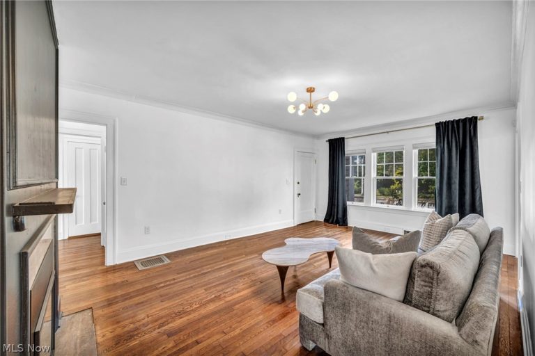 2135 Coventry Road #down, Cleveland Heights, OH - Photo 6