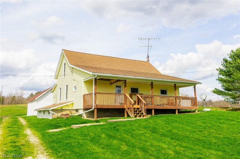 643 Townsend Road, Malta, OH - Photo 2