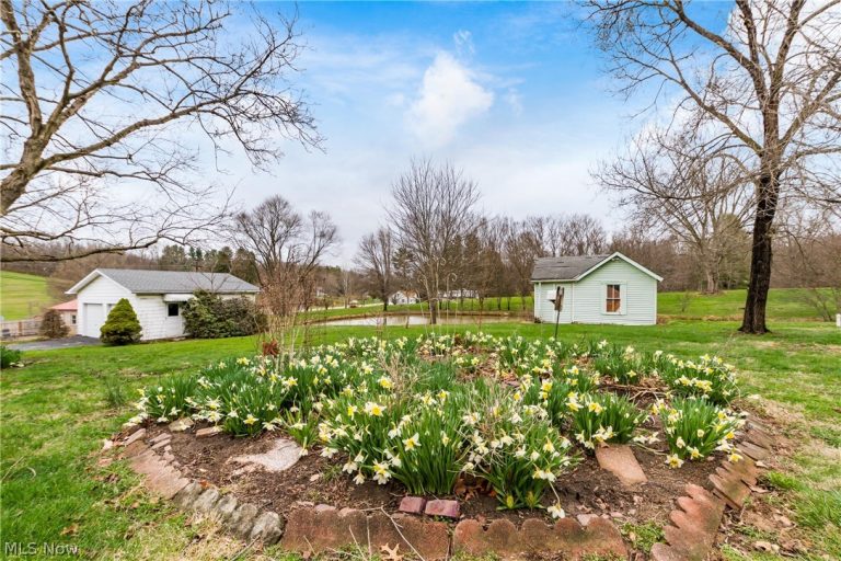 2419 Chandlersville Road, Zanesville, OH - Photo 6