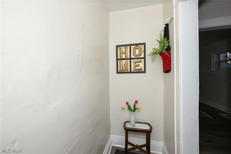 1292 Diagonal Road, Akron, OH - Photo 6