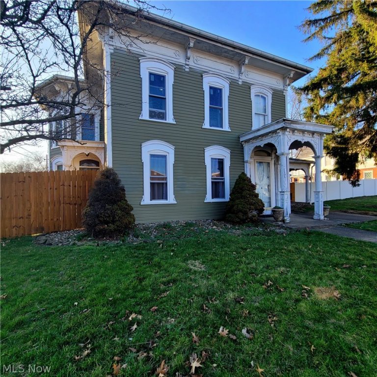 124 Park Avenue, Bolivar, OH - Photo 2