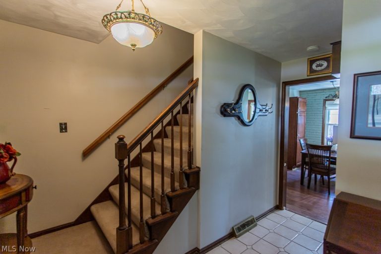 733 Squirrel Hill Court, Boardman, OH - Photo 5