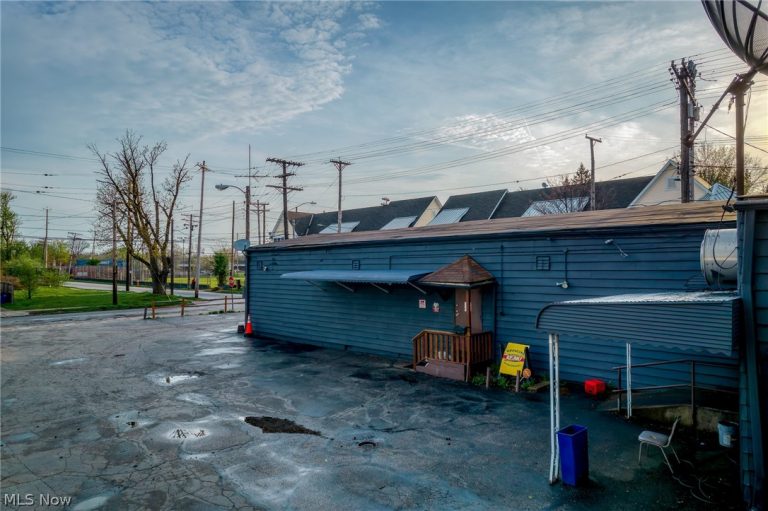 3614 65th Street, Cleveland, OH - Photo 6