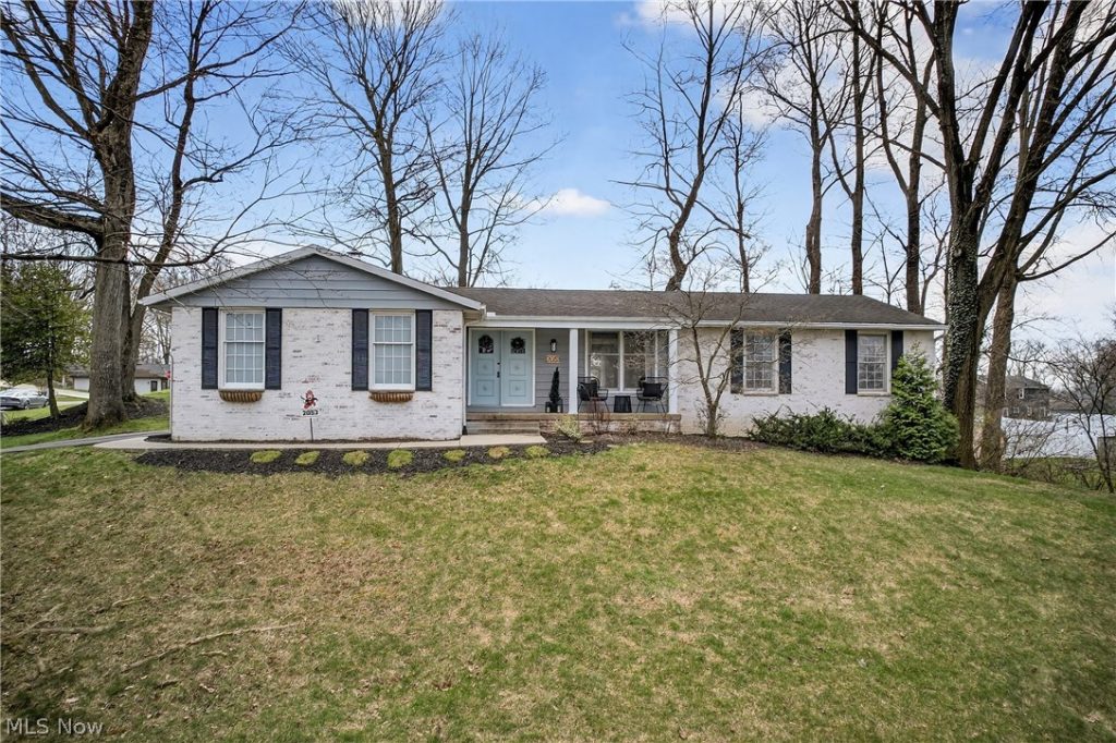 2053 Ironwood Circle, Massillon, OH