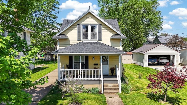 713 Oak Street, Orrville, OH, 44667