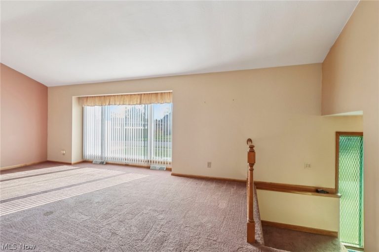 7100 Trevor Lane, Parma, OH - Photo 5