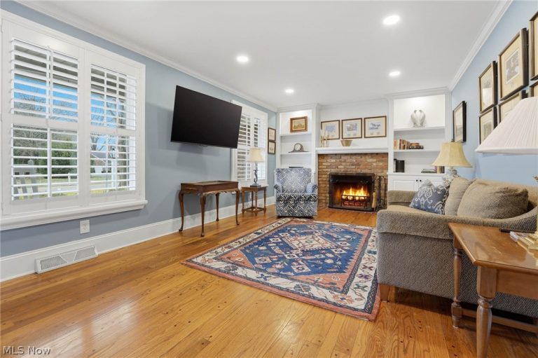 2033 Red Coach Road, North Canton, OH - Photo 2