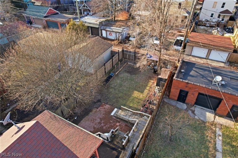 4202 Whitman Avenue, Cleveland, OH - Photo 5