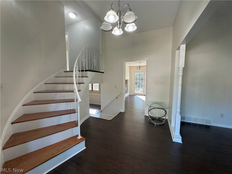 25615 Hidden Acres Drive, Westlake, OH - Photo 4