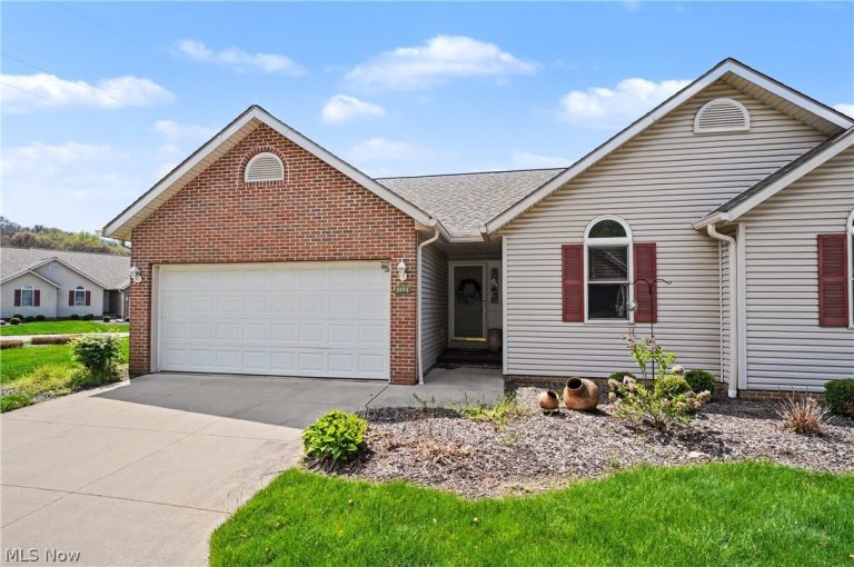 1484 Waters Edge Drive, Akron, OH, 44313