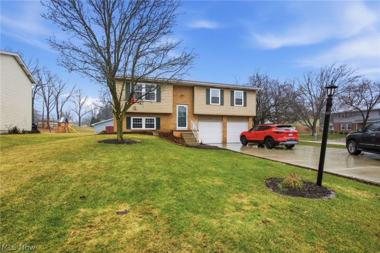 4534 Foresthill Road, Stow, OH - Photo 2
