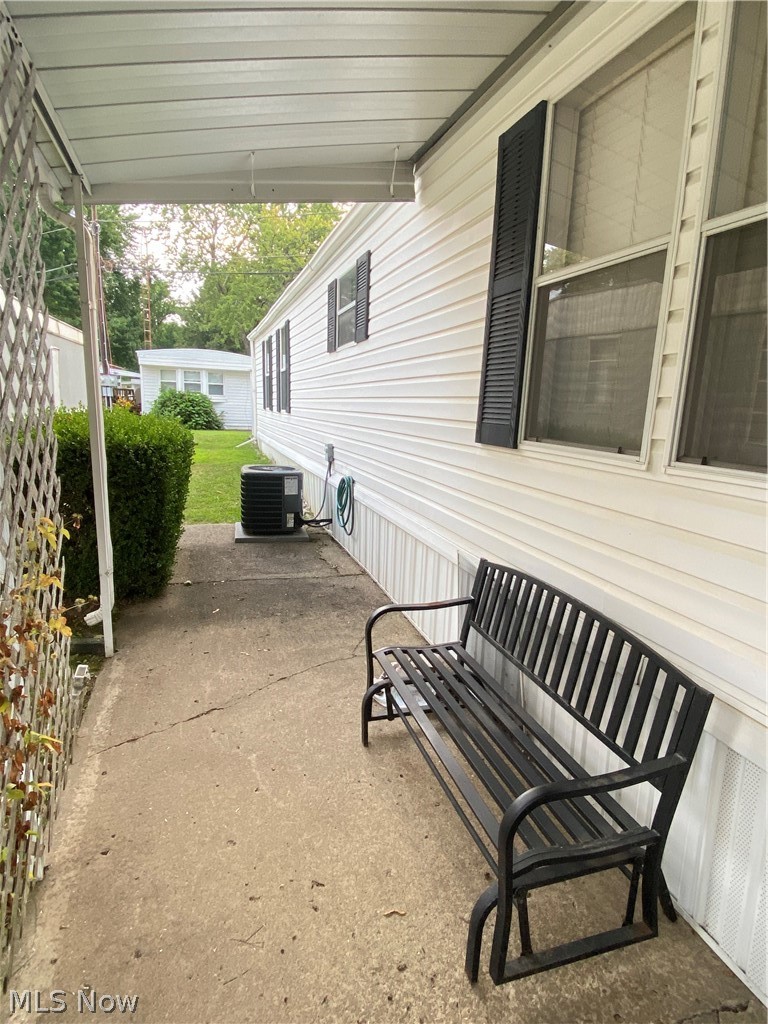 1263 Los Angeles Boulevard, North Canton, OH - Photo 4