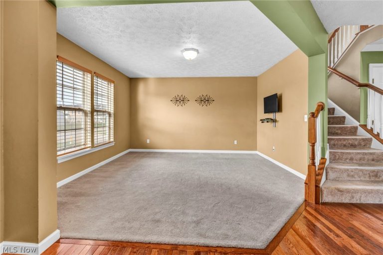 147 Stone Ridge Way, Berea, OH - Photo 4