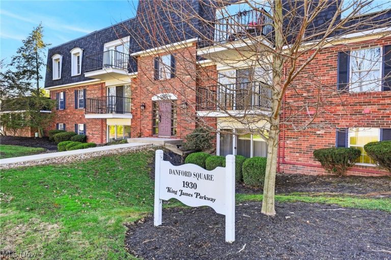 1930 King James #205, Westlake, OH, 44145