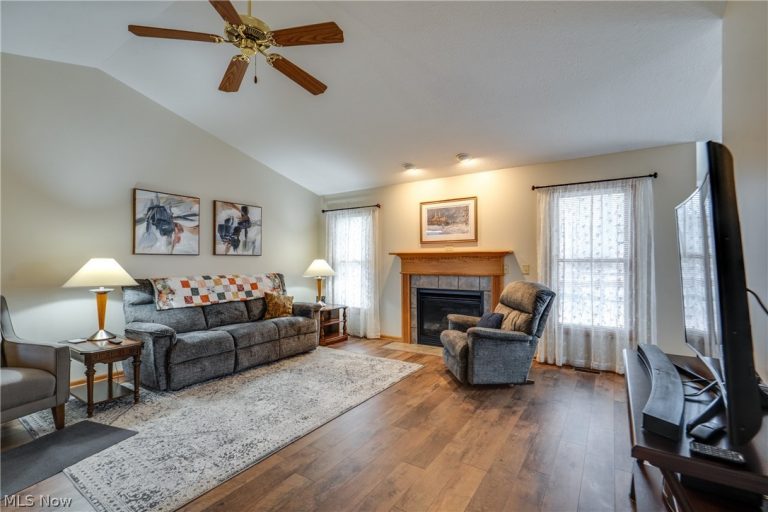 1481 Brookridge Avenue, Louisville, OH - Photo 6