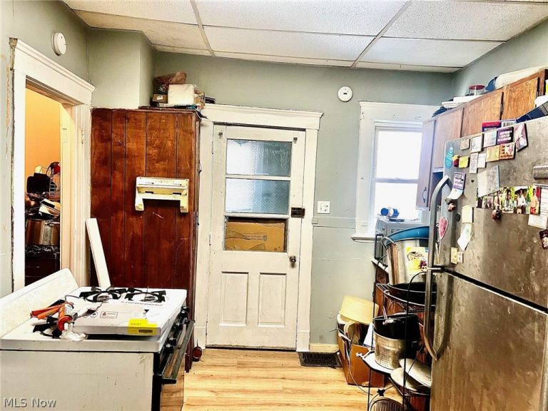 1810 86th Street, Cleveland, OH - Photo 5