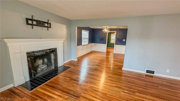 426 Dorchester Road, Akron, OH - Photo 2