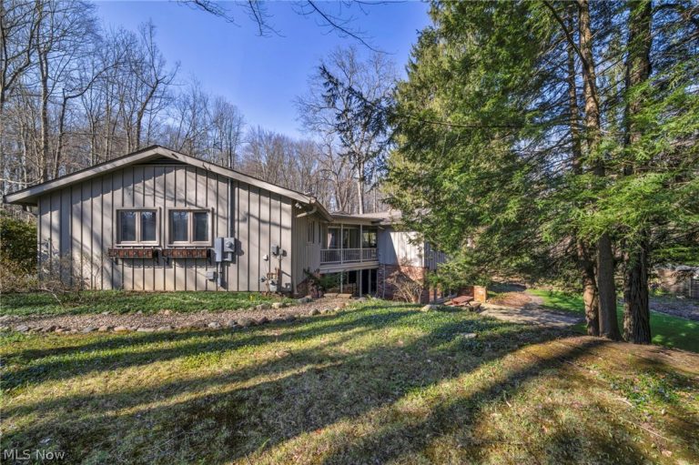 34580 Sherbrook Park Drive, Solon, OH, 44139