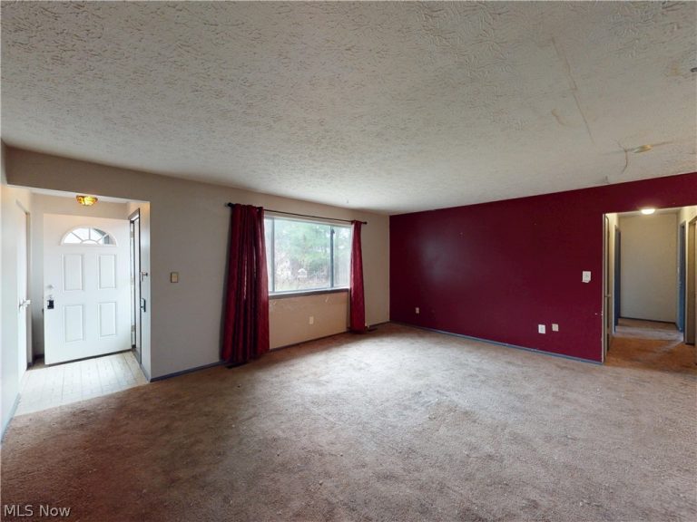 6240 Melshore Drive, Mentor, OH - Photo 2