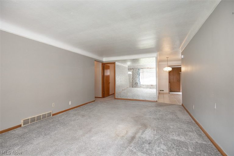 5531 Briarcliff Drive, Garfield Heights, OH - Photo 3