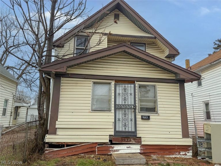 3934 Arnold Court, Cleveland, OH, 44109