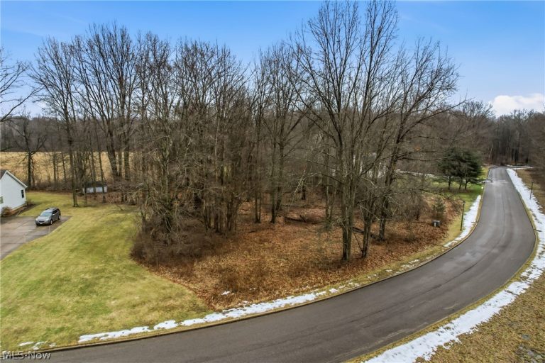 Lakeview Drive, Hubbard, OH - Photo 4