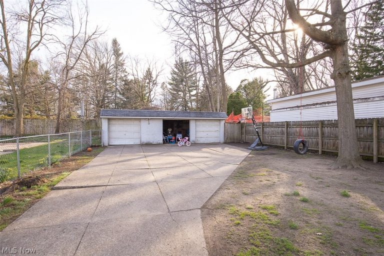 3805 Revere Court, Cleveland, OH - Photo 8