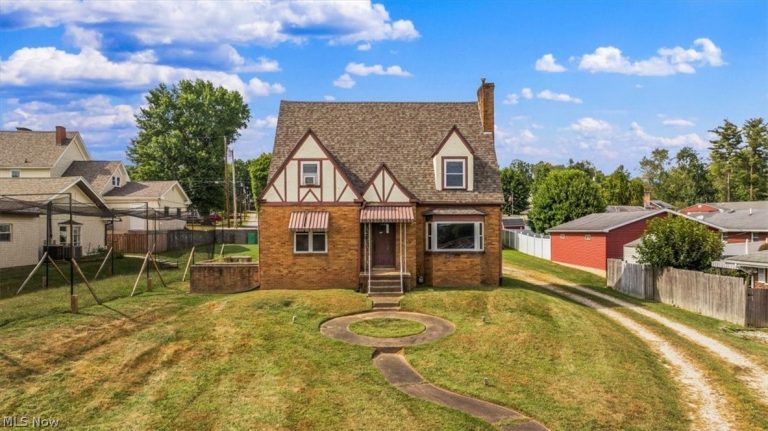 4319 Emerson Avenue, Parkersburg, WV - Photo 3