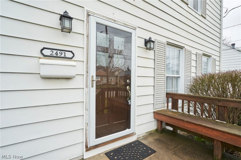 2491 8th Street, Cuyahoga Falls, OH - Photo 3