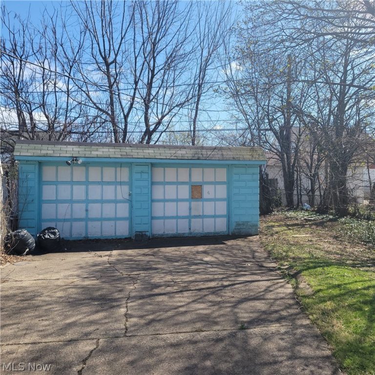 3709 106th Street, Cleveland, OH - Photo 6