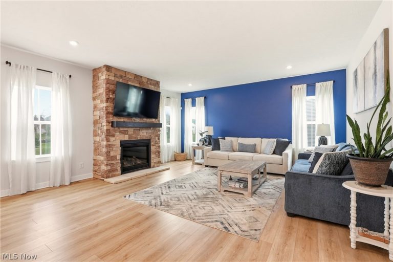 1404 Southbrook Circle, Canton, OH - Photo 8