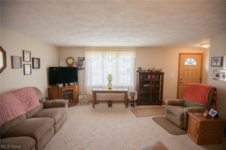 719 Oregon Avenue, McDonald, OH - Photo 4