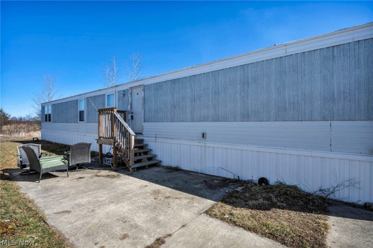 120 Sunset Drive #31, Lodi, OH - Photo 5