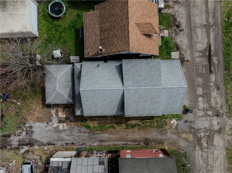 22862 Norman Avenue, Alliance, OH - Photo 5