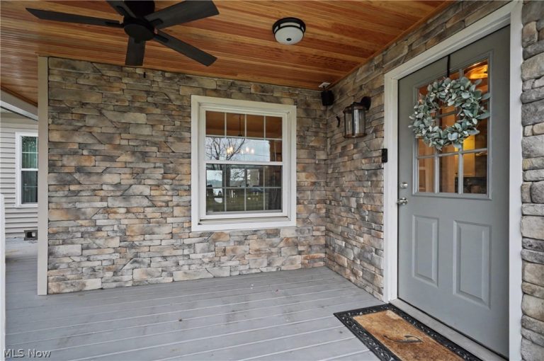 16870 Headland Avenue, Lake Milton, OH - Photo 4