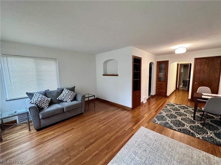 1093 Main Street, Akron, OH - Photo 6