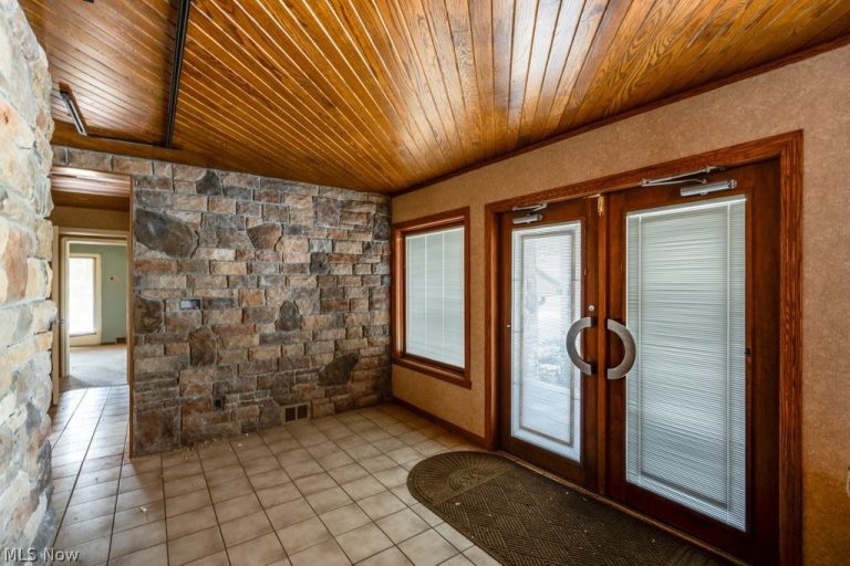 4861 Royalton Road, North Royalton, OH - Photo 6