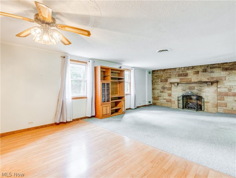 2740 Chelsea Drive, Akron, OH - Photo 4