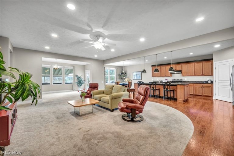 38475 Kingsbury Drive, North Ridgeville, OH - Photo 5