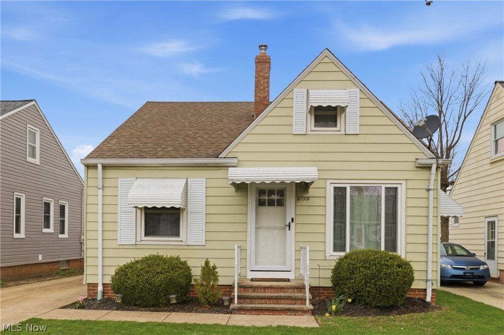 5710 Alber Avenue, Parma, OH