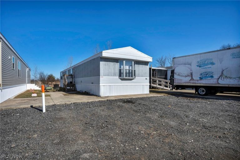 120 Sunset Drive #31, Lodi, OH - Photo 4