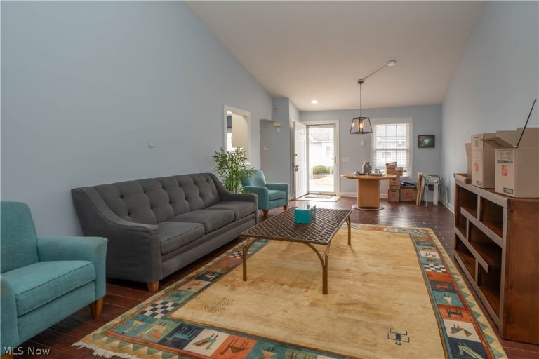 3301 Sumser Street, North Canton, OH - Photo 6