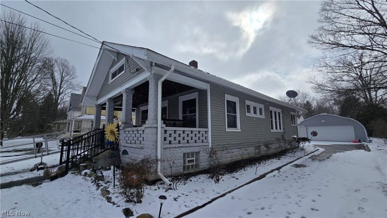 8176 Windham Street, Garrettsville, OH - Photo 2