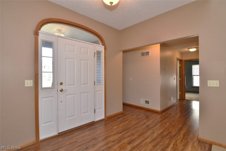 8337 Burlington Drive, North Ridgeville, OH - Photo 5