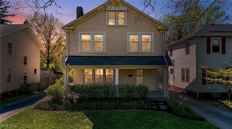 2512 Kingston Road, Cleveland Heights, OH, 44118