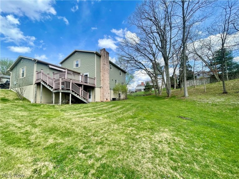 207 N Hills DR, Parkersburg, WV - Photo 6