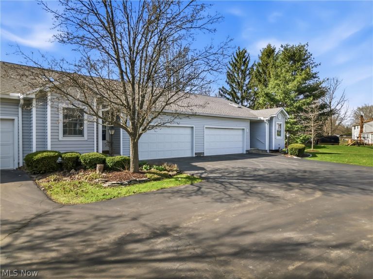 117 Greenfield Oval, Warren, OH - Photo 3